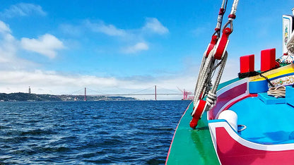 Tours Náuticos de Cascais a Lisboa - passeios privados com a duração de 3:30 horas