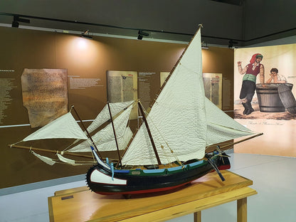 Tours Náuticos de Cascais ao Seixal - passeios privados com a duração de 5:30 horas