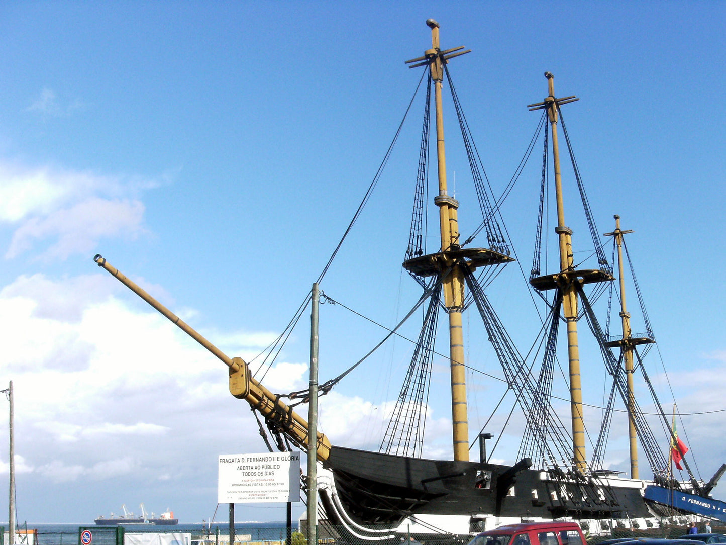 Tours Náuticos de Cascais a Lisboa - passeios privados com a duração de 3:30 horas