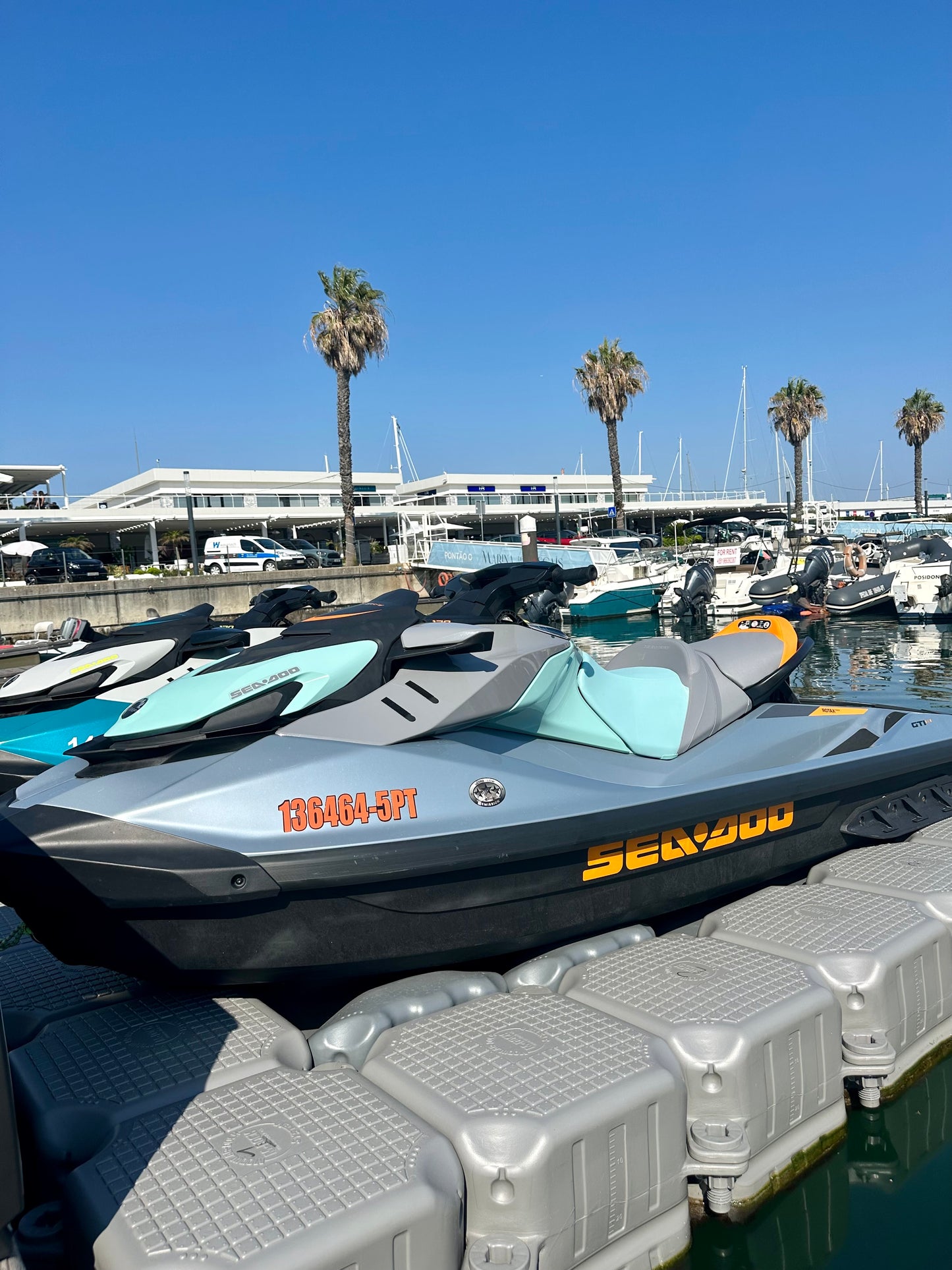 Aluguer do Jet Ski "Negroni" pela costa de Cascais (sem skipper)