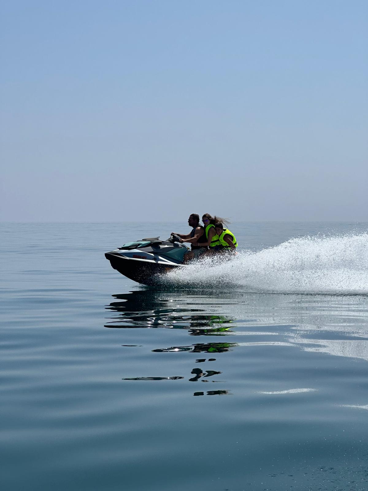 Passeio de Jet Ski pela costa de Cascais (com skipper - passeio guiado)